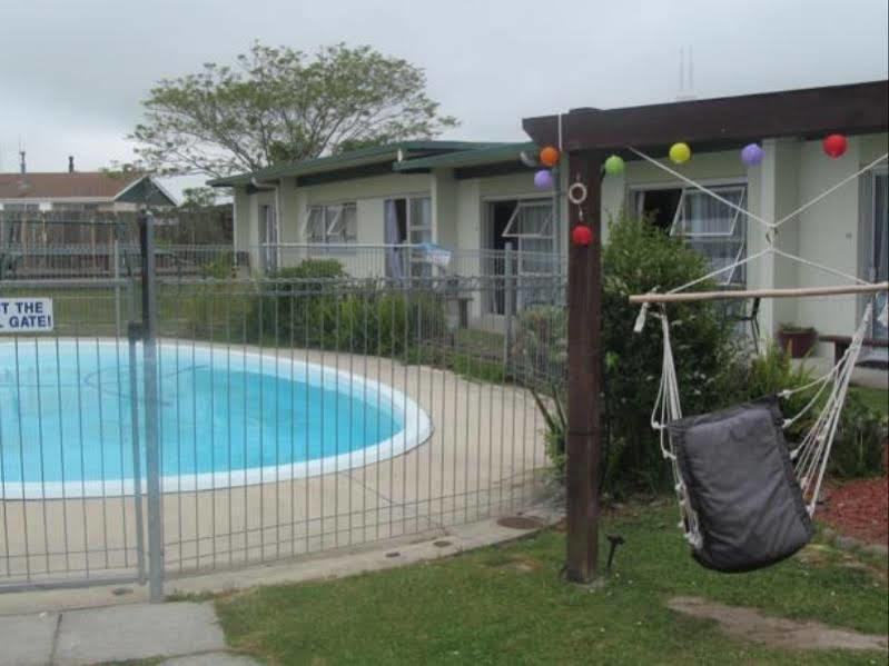 Parkview Motel ดาร์กาวิลล์ ภายนอก รูปภาพ