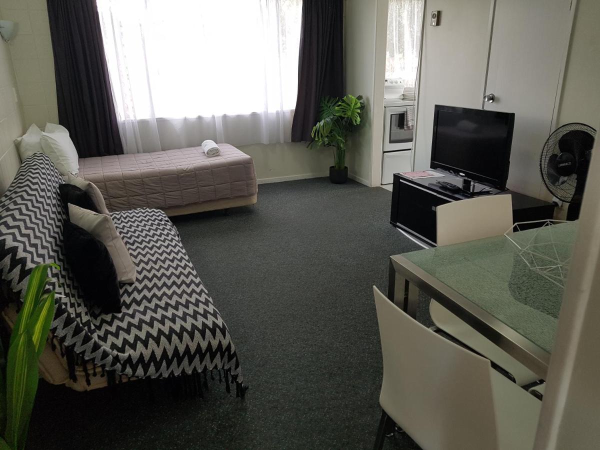 Parkview Motel ดาร์กาวิลล์ ภายนอก รูปภาพ